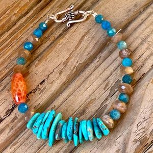 Bracelet handcrafted with Turquoise